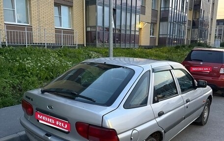 Ford Escort V, 1993 год, 350 000 рублей, 4 фотография