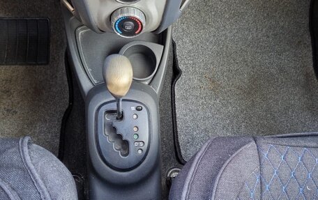Toyota Yaris III рестайлинг, 2007 год, 500 000 рублей, 8 фотография