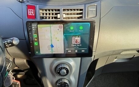 Toyota Yaris III рестайлинг, 2007 год, 500 000 рублей, 12 фотография