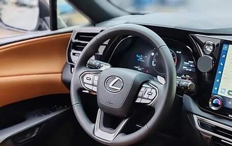 Lexus RX IV рестайлинг, 2025 год, 6 490 000 рублей, 16 фотография