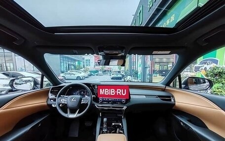 Lexus RX IV рестайлинг, 2025 год, 6 490 000 рублей, 14 фотография