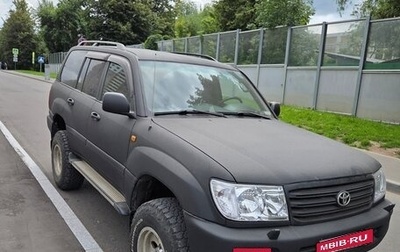 Toyota Land Cruiser 100 рестайлинг 2, 2005 год, 2 000 000 рублей, 1 фотография