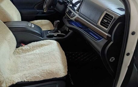 Toyota Highlander III, 2014 год, 3 600 000 рублей, 4 фотография