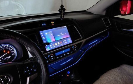 Toyota Highlander III, 2014 год, 3 600 000 рублей, 10 фотография