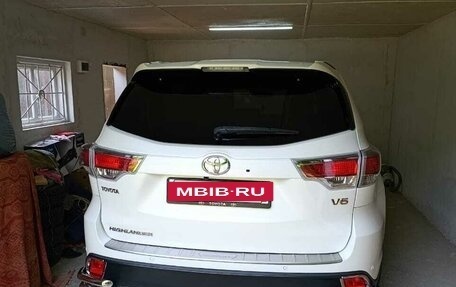 Toyota Highlander III, 2014 год, 3 600 000 рублей, 7 фотография