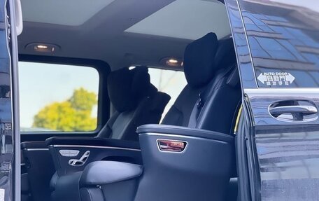 Mercedes-Benz V-Класс, 2021 год, 4 750 000 рублей, 13 фотография