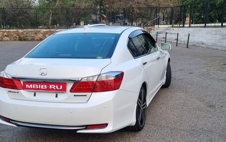 Honda Accord IX рестайлинг, 2013 год, 1 800 000 рублей, 4 фотография