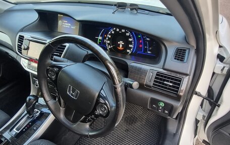 Honda Accord IX рестайлинг, 2013 год, 1 800 000 рублей, 12 фотография