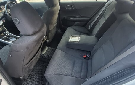 Honda Accord IX рестайлинг, 2013 год, 1 800 000 рублей, 19 фотография
