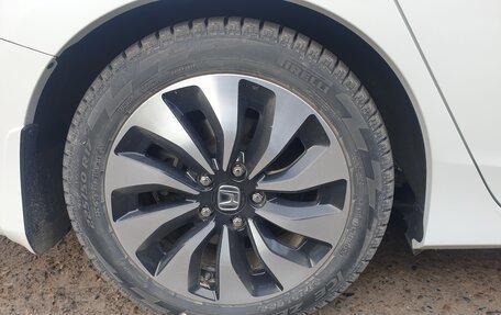 Honda Accord IX рестайлинг, 2013 год, 1 800 000 рублей, 33 фотография