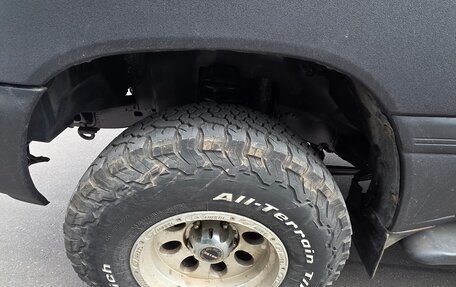 Toyota Land Cruiser 100 рестайлинг 2, 2005 год, 2 000 000 рублей, 18 фотография