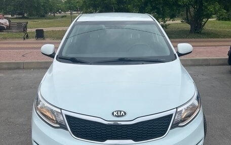 KIA Rio III рестайлинг, 2015 год, 1 040 000 рублей, 2 фотография
