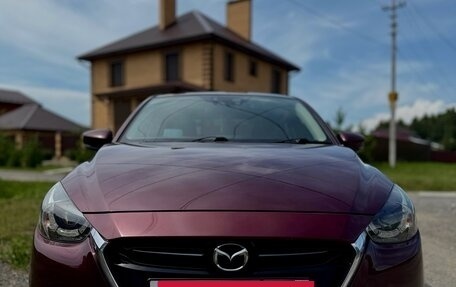 Mazda Demio IV, 2016 год, 1 000 000 рублей, 1 фотография