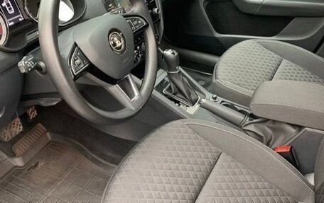 Skoda Octavia, 2018 год, 2 100 000 рублей, 11 фотография