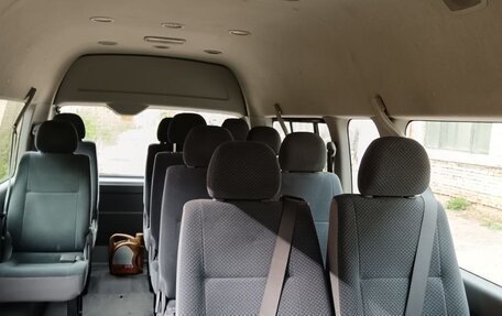 Toyota HiAce H200, 2008 год, 1 600 000 рублей, 3 фотография