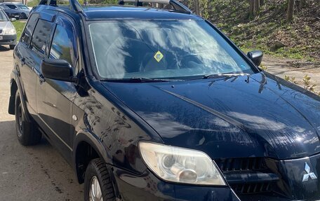 Mitsubishi Outlander III рестайлинг 3, 2007 год, 300 000 рублей, 2 фотография