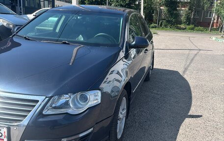 Volkswagen Passat B6, 2005 год, 650 000 рублей, 3 фотография