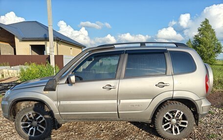 Chevrolet Niva I рестайлинг, 2010 год, 365 000 рублей, 5 фотография