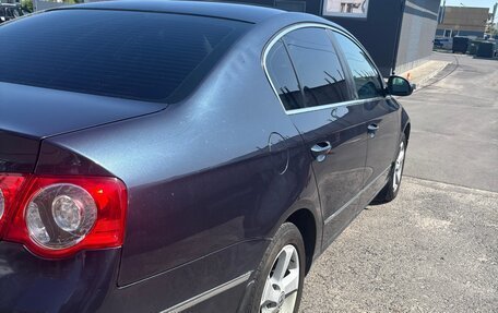 Volkswagen Passat B6, 2005 год, 650 000 рублей, 6 фотография