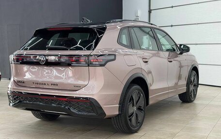 Volkswagen Tiguan, 2024 год, 5 650 000 рублей, 5 фотография