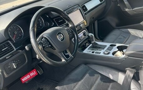 Volkswagen Touareg III, 2015 год, 2 000 000 рублей, 3 фотография