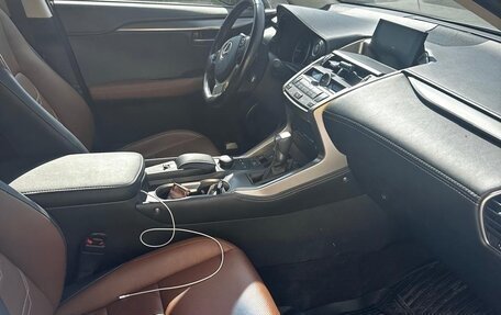 Lexus NX I, 2016 год, 3 500 000 рублей, 5 фотография