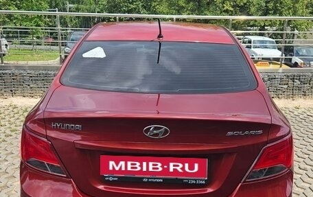Hyundai Solaris II рестайлинг, 2015 год, 930 000 рублей, 3 фотография