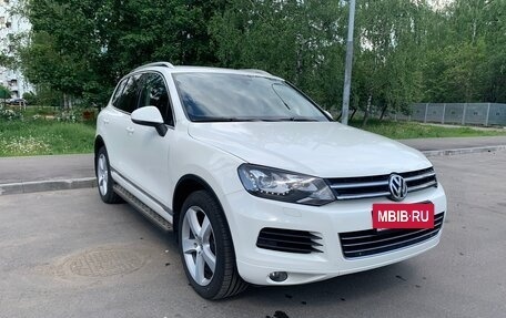 Volkswagen Touareg III, 2011 год, 1 750 000 рублей, 4 фотография