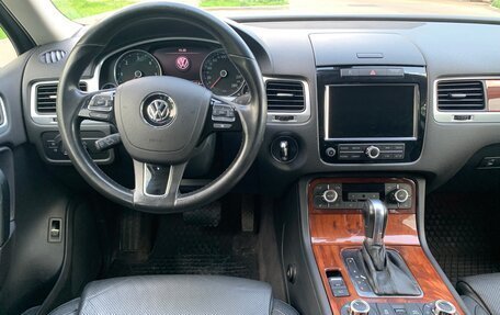 Volkswagen Touareg III, 2011 год, 1 750 000 рублей, 17 фотография