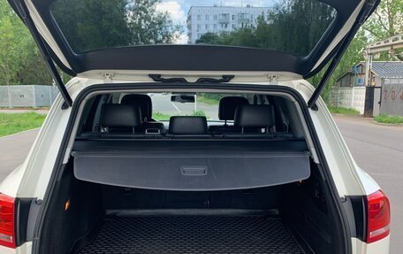 Volkswagen Touareg III, 2011 год, 1 750 000 рублей, 15 фотография