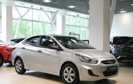 Hyundai Solaris II рестайлинг, 2013 год, 690 000 рублей, 3 фотография