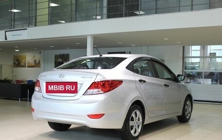 Hyundai Solaris II рестайлинг, 2013 год, 690 000 рублей, 4 фотография