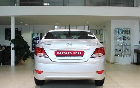 Hyundai Solaris II рестайлинг, 2013 год, 690 000 рублей, 5 фотография