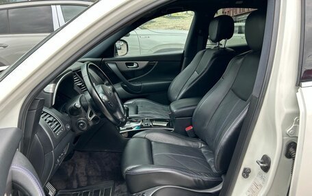 Infiniti QX70, 2016 год, 2 579 000 рублей, 11 фотография