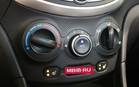 Hyundai Solaris II рестайлинг, 2013 год, 690 000 рублей, 12 фотография