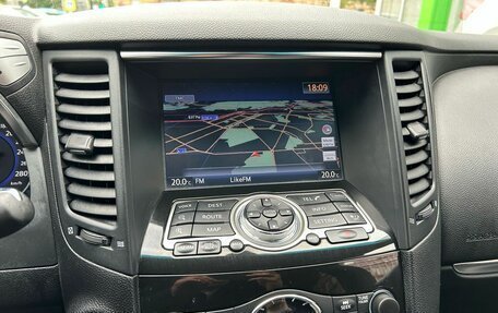 Infiniti QX70, 2016 год, 2 579 000 рублей, 22 фотография