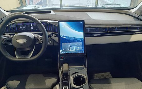 Geely Atlas, 2024 год, 5 фотография