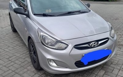 Hyundai Solaris II рестайлинг, 2013 год, 730 000 рублей, 1 фотография