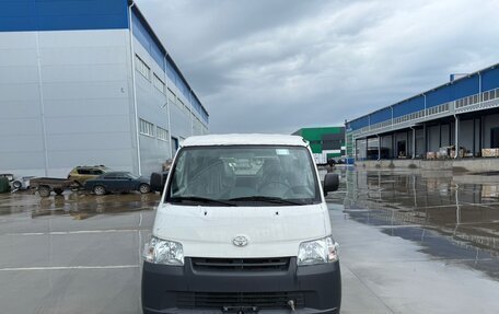 Toyota Lite Ace VI, 2020 год, 3 000 000 рублей, 1 фотография