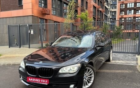 BMW 7 серия, 2012 год, 2 800 000 рублей, 21 фотография