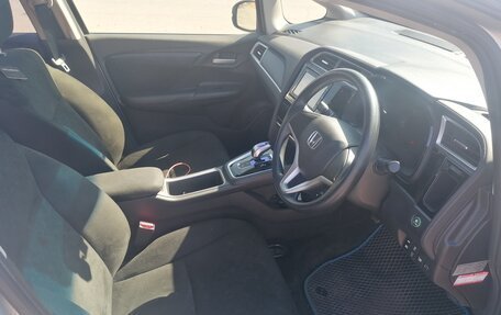 Honda Shuttle II, 2015 год, 1 050 000 рублей, 11 фотография