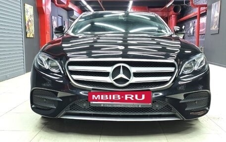 Mercedes-Benz E-Класс, 2018 год, 2 700 000 рублей, 2 фотография