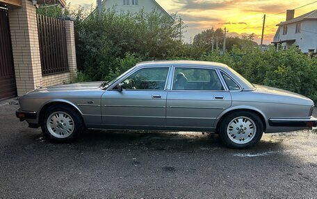 Jaguar XJ III (X350), 1991 год, 1 750 000 рублей, 5 фотография