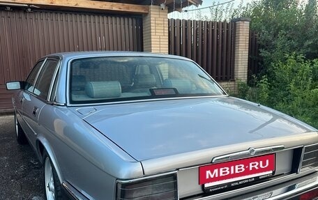 Jaguar XJ III (X350), 1991 год, 1 750 000 рублей, 3 фотография