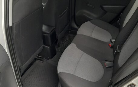 Hyundai Solaris II рестайлинг, 2013 год, 730 000 рублей, 3 фотография