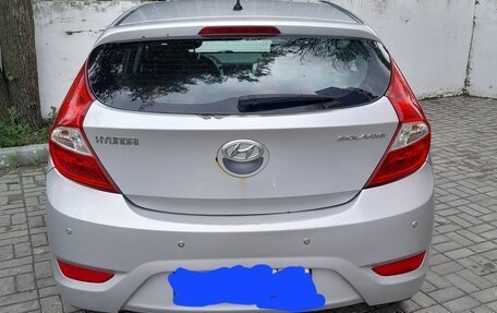 Hyundai Solaris II рестайлинг, 2013 год, 730 000 рублей, 13 фотография