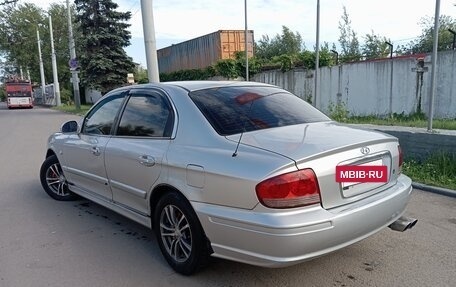 Hyundai Sonata IV рестайлинг, 2001 год, 280 000 рублей, 4 фотография