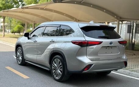 Toyota Highlander, 2021 год, 3 400 300 рублей, 5 фотография