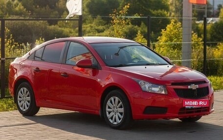 Chevrolet Cruze II, 2012 год, 695 000 рублей, 3 фотография