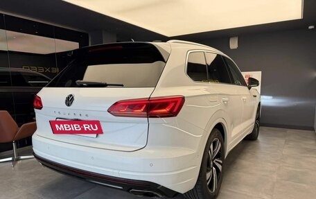 Volkswagen Touareg III, 2018 год, 4 950 000 рублей, 5 фотография